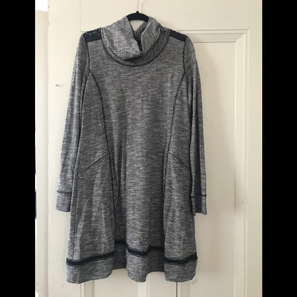 Casual navy dress